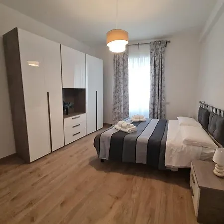 Domus Lidia - Non Fumatori アパート *