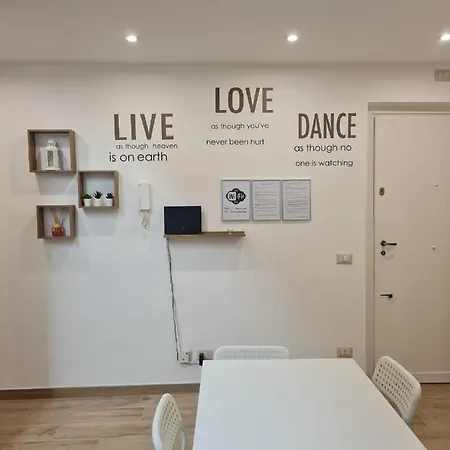 Domus Lidia - Non Fumatori アパート